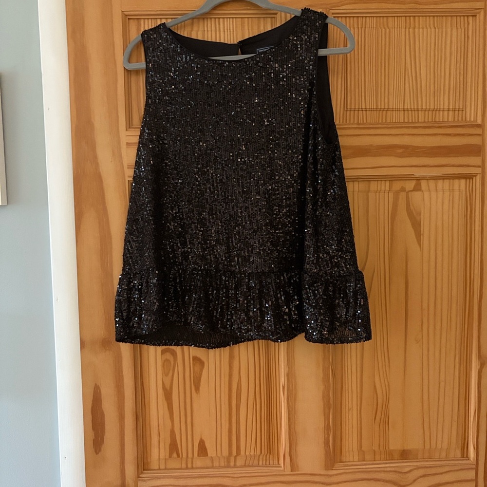 NWT Vineyard Vines Black Sequin Top, medium.